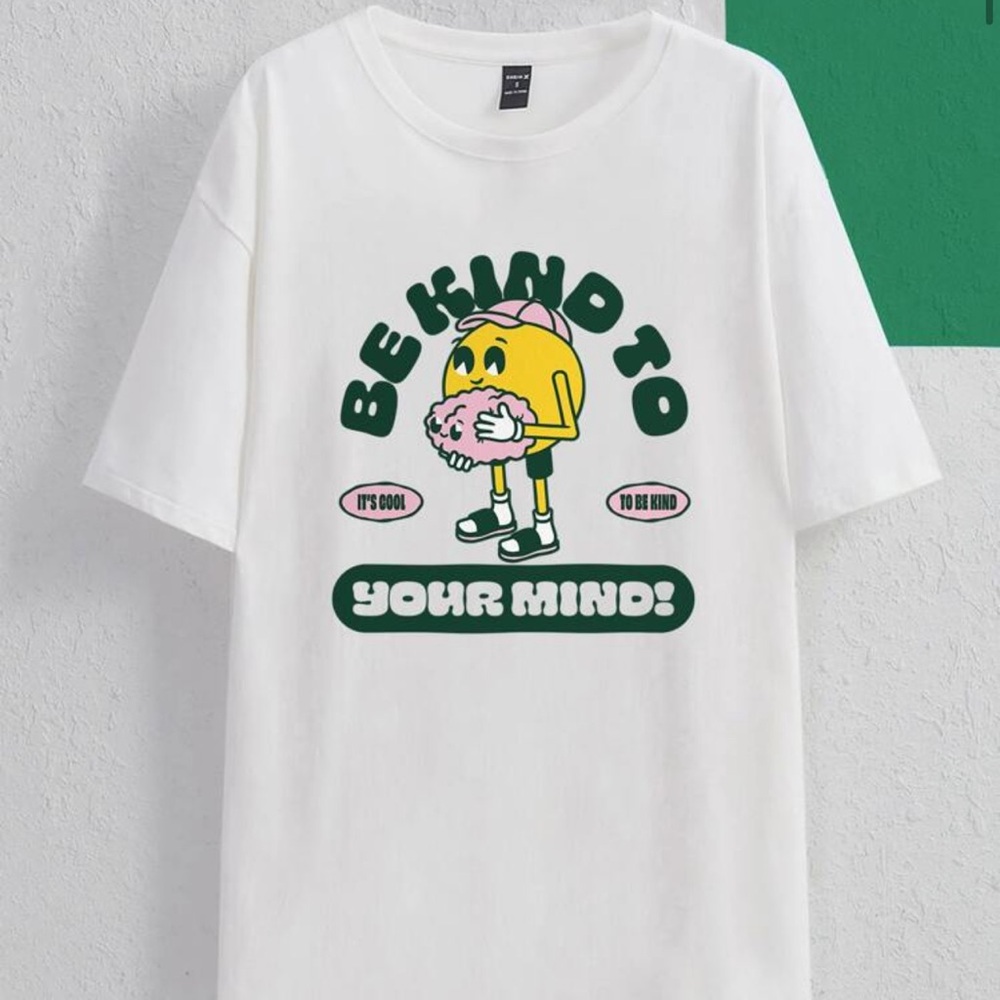 Be Kind Graphic Oversized T-Shirt